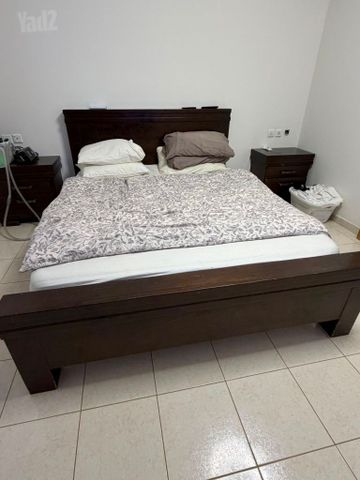 מיטה + שידה
