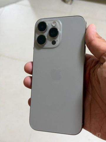 iPhone 16 Pro Max 1TB - Silver
