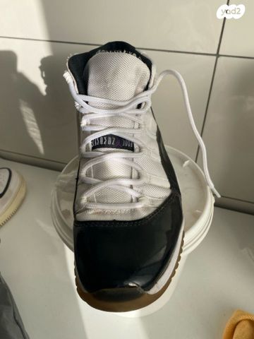 Jordan 11