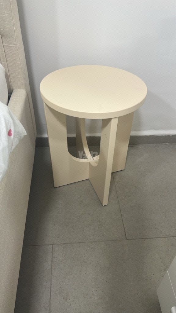 2 שידות צד שמנת