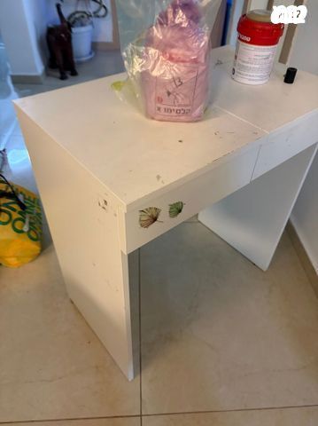 שידת איפור