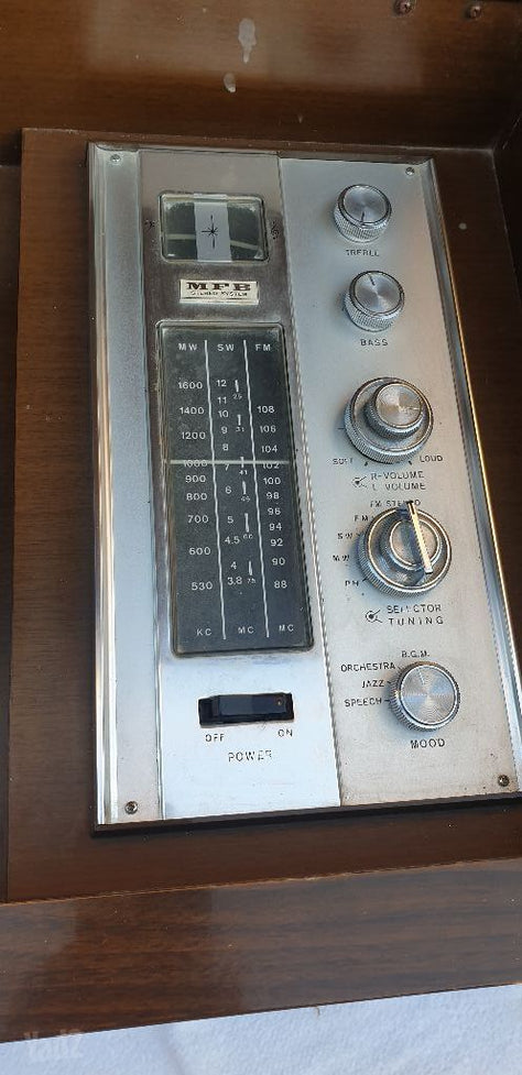 רדיו fm stereo ופטיפון