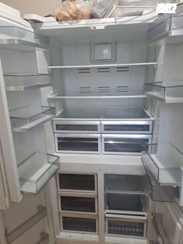 מקרר ענק בלומברג פיקס