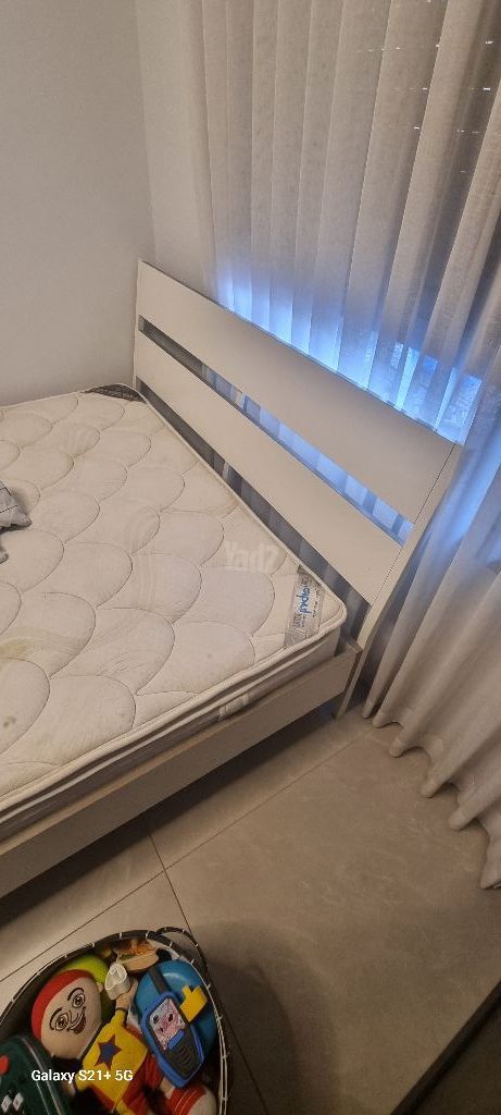 מיטת זוגית