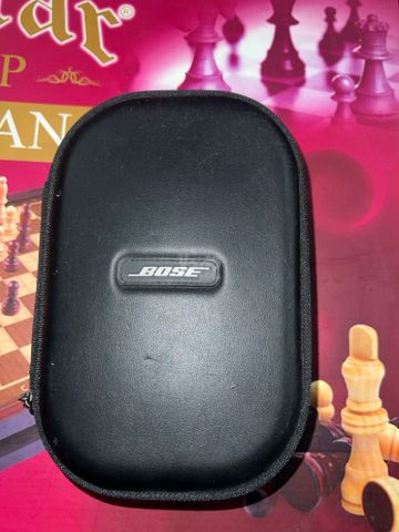 אוזניות Bose QuietComfort (QC)