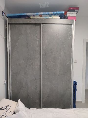 ארון בגדים