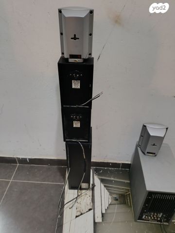 רמקולים PEERLESS