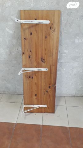 מדפים (הרבה),פלטות  עץ.