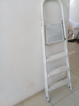 סולם מתקפל בינוני