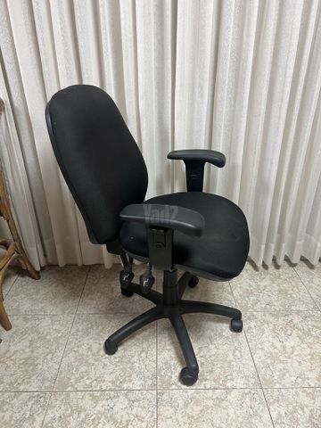 כיסא מנהלים