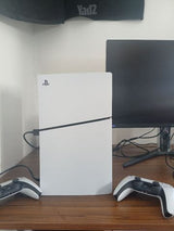 PS5 Slim Digital + 2 שלטים