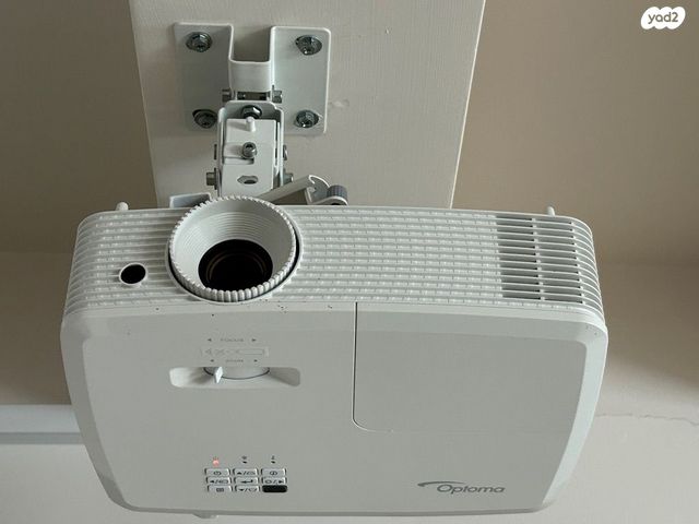 מקרן Optoma כמו חדש