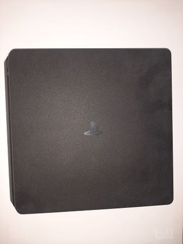 קונסולת SONY 4 SLIM