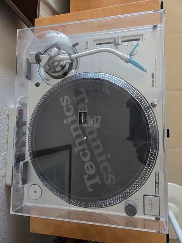 פטיפון - Technics SL-1200MK7