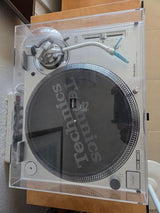 פטיפון - Technics SL-1200MK7