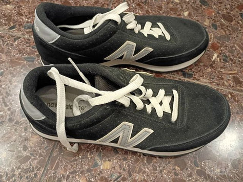 נעלי ספורט NB