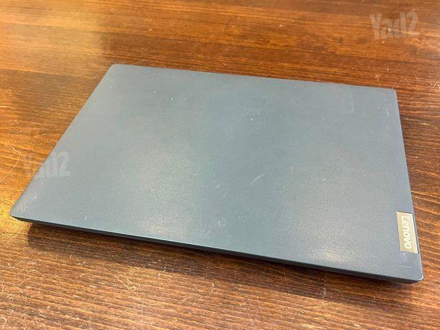 מחשב נייד של LENOVO