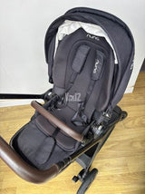 עגלת nuna triv next