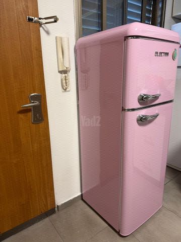 מקרר מעוצב