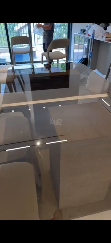 שולחן טרוונטין