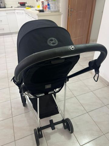 עגלת תינוק