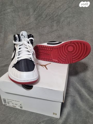 נעלי ספורט size 39 nike כדורסל