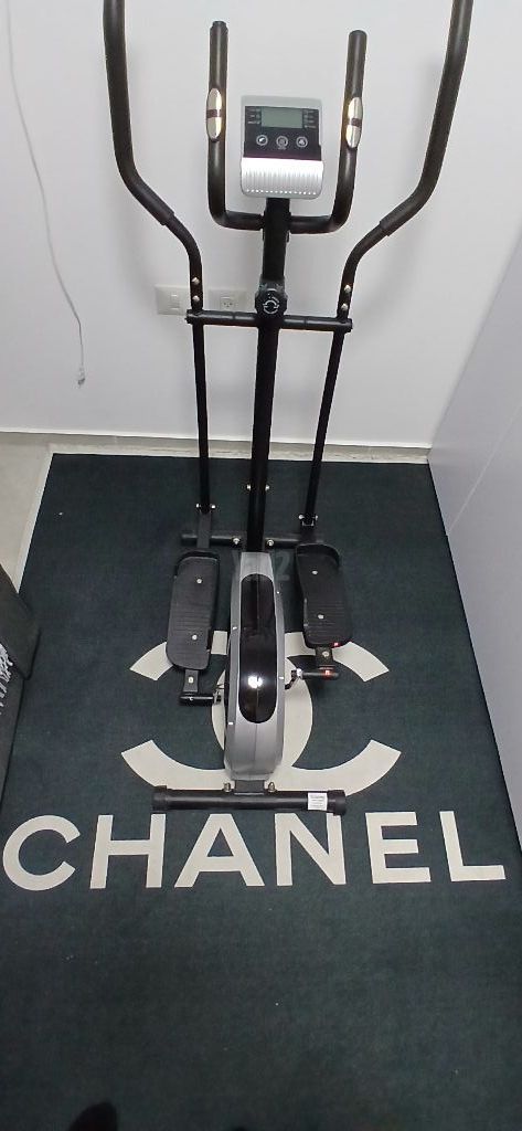 אליפטיקל jet 3