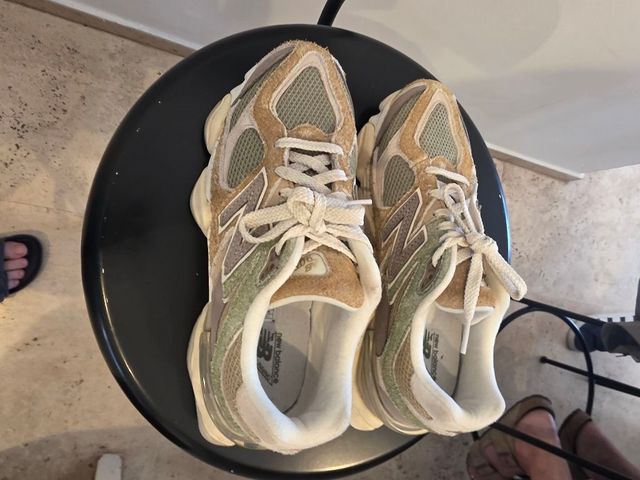 New Balance 9060 למכירה
