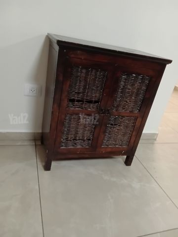 ארונית