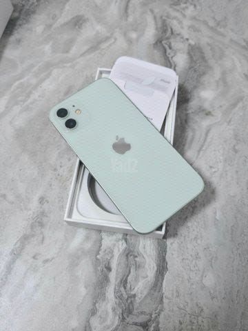 iPhone 12