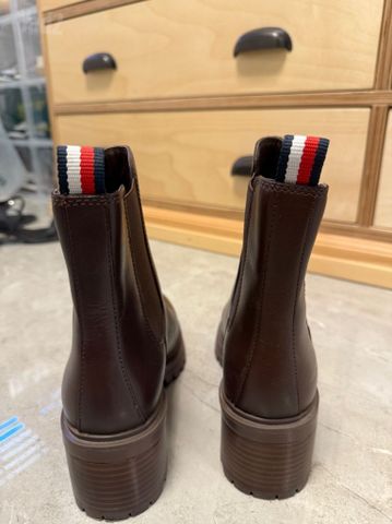מגפיים tommy hilfiger