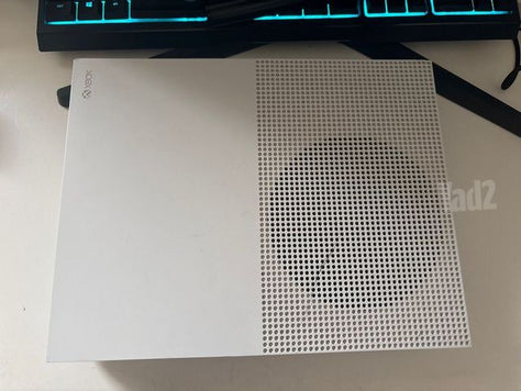 Xbox one s-אקסבוקס