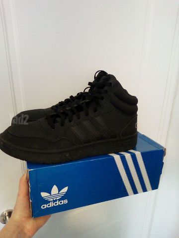 adidas hoops 3.0 mid