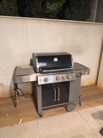 מנגל גז Weber סדרת Genesis