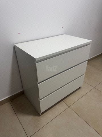 שידת מגירות