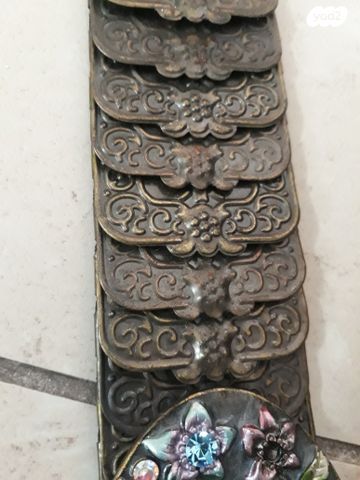 belt.  Italy