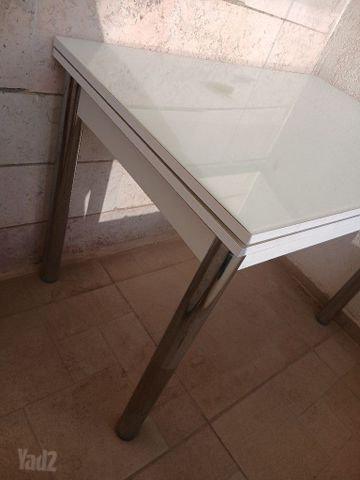 שולחן נפתחת