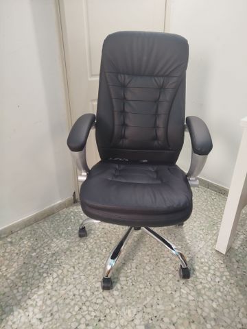 כיסא מנהלים