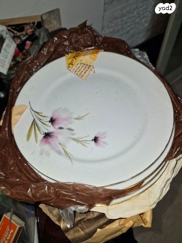 סט צלחות