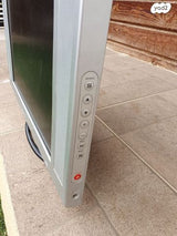 מסך 19 אינץ