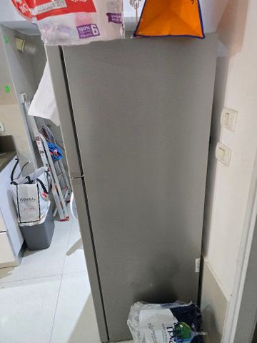 מקרר למכירה