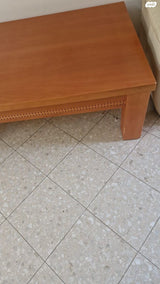 שולחן ומגש