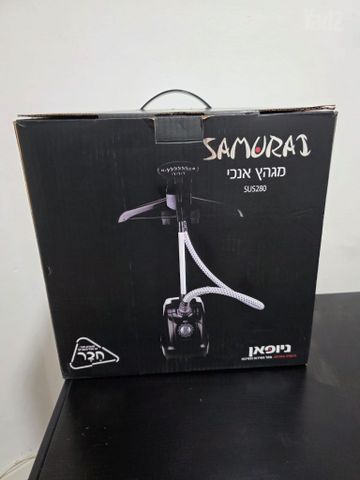 מגהץ אנכי