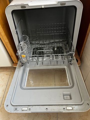 מדיח כלים שולחני