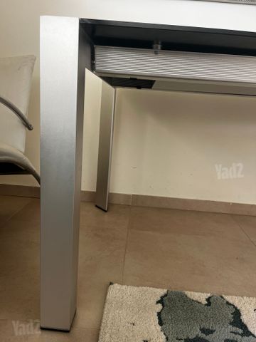 שולחן