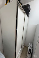 ארון הזזה
