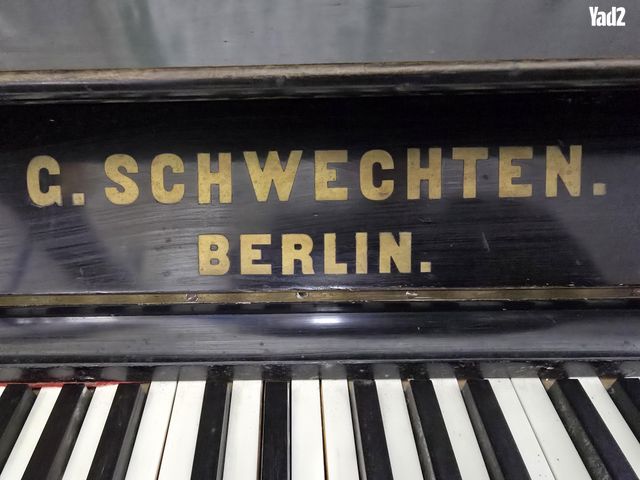 פסנתר Schwechstein