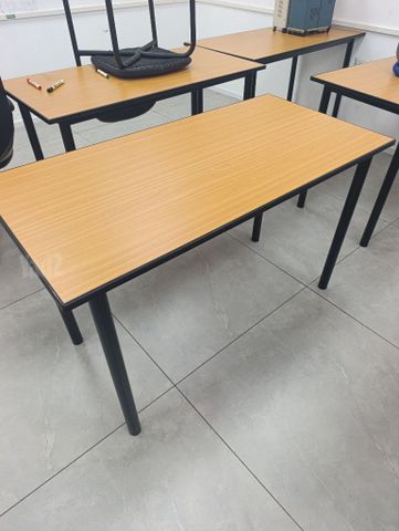 שולחן