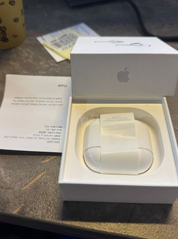 Airpods 4 ANC