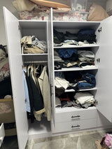 ארון בגדים